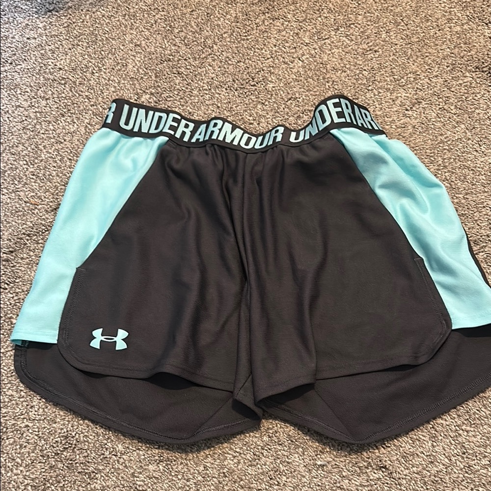 Under Armour Black and Blue Athletic Shorts Moisture-Wicking Design